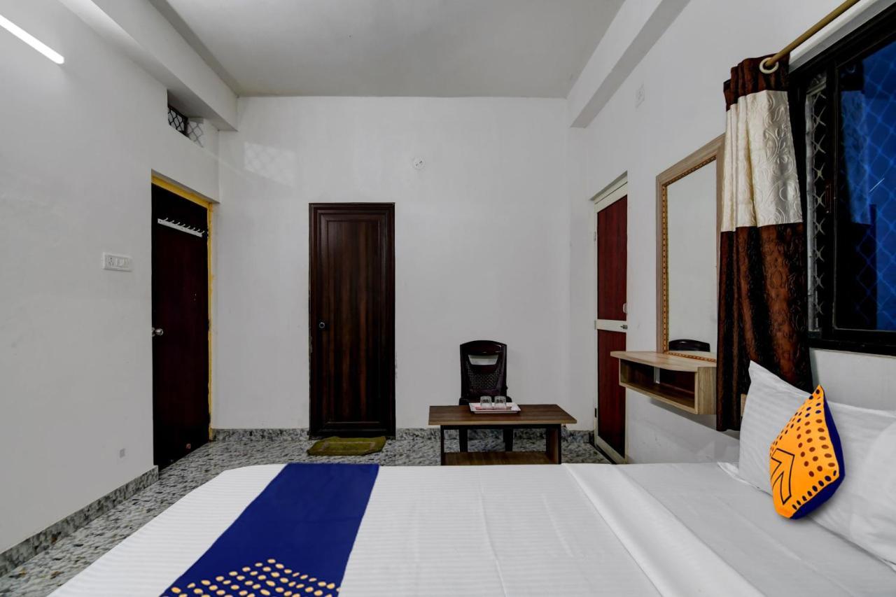 Spot On Ray Palace Puri Exterior foto