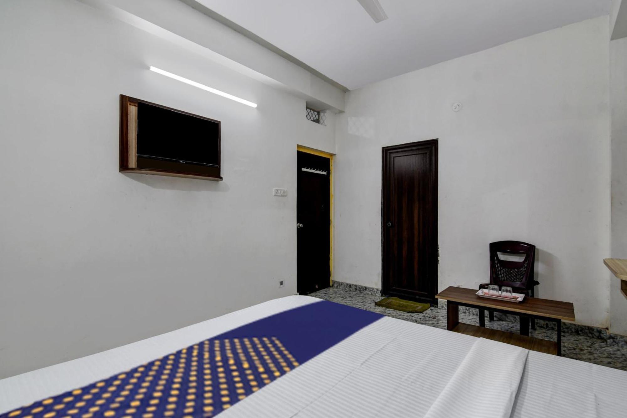 Spot On Ray Palace Puri Exterior foto